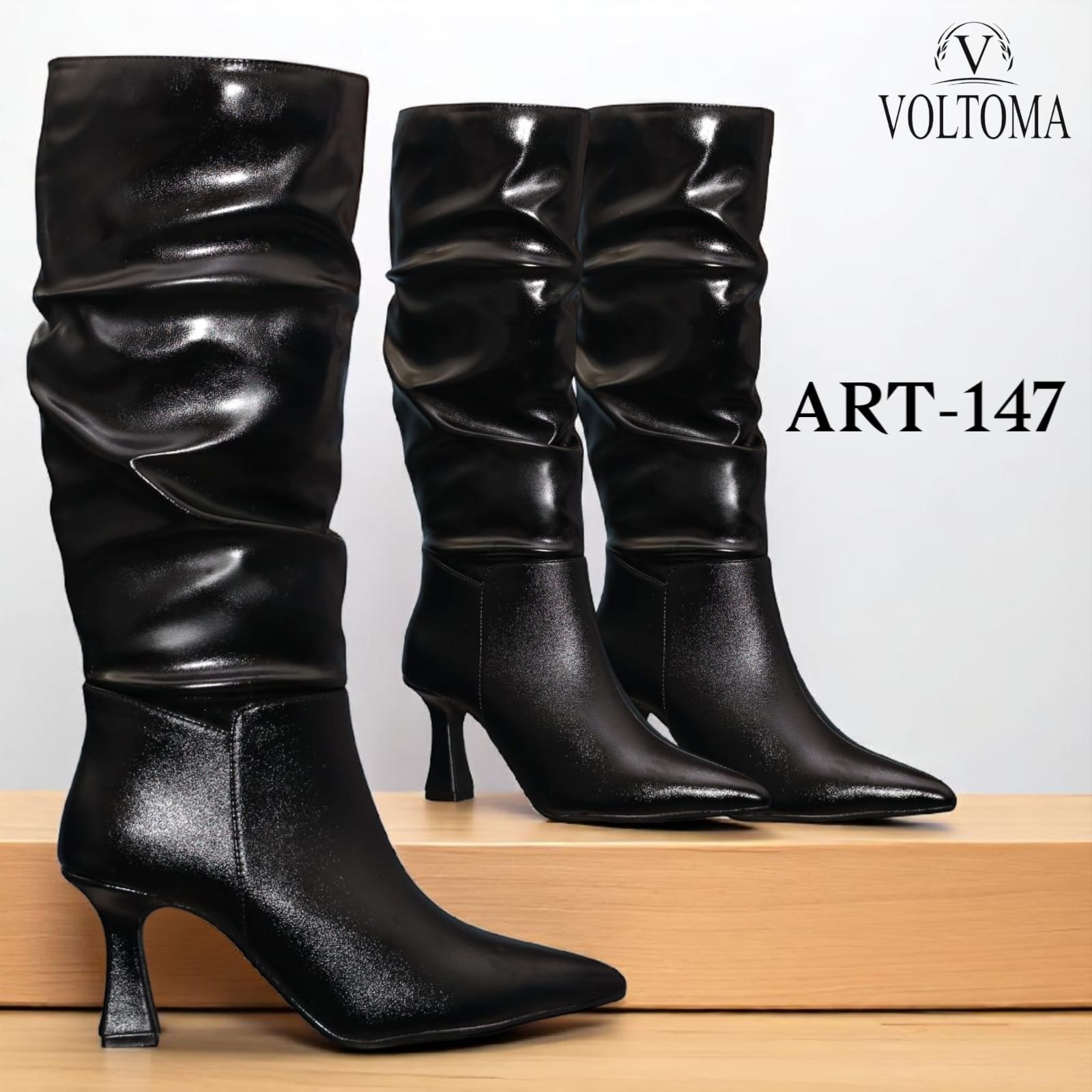 Women’s knee boot