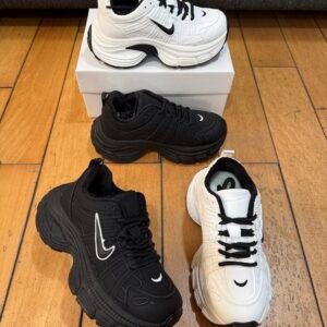 Women’s sneaker