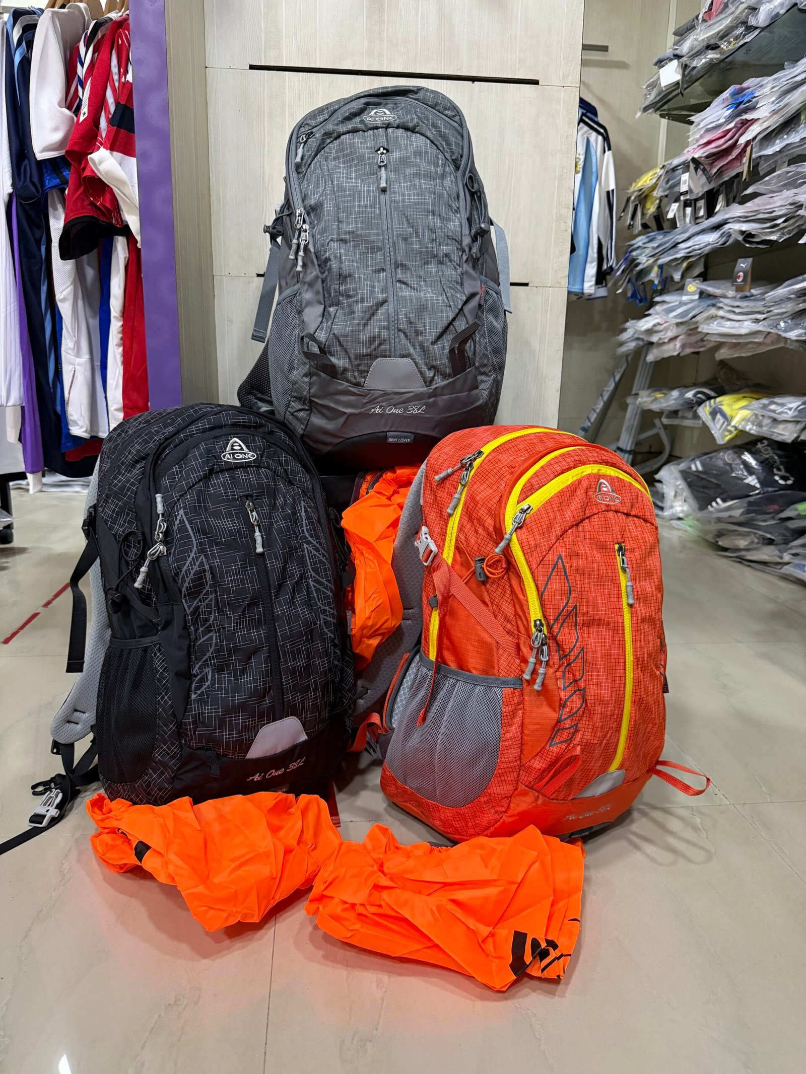 Trekking bag 38L