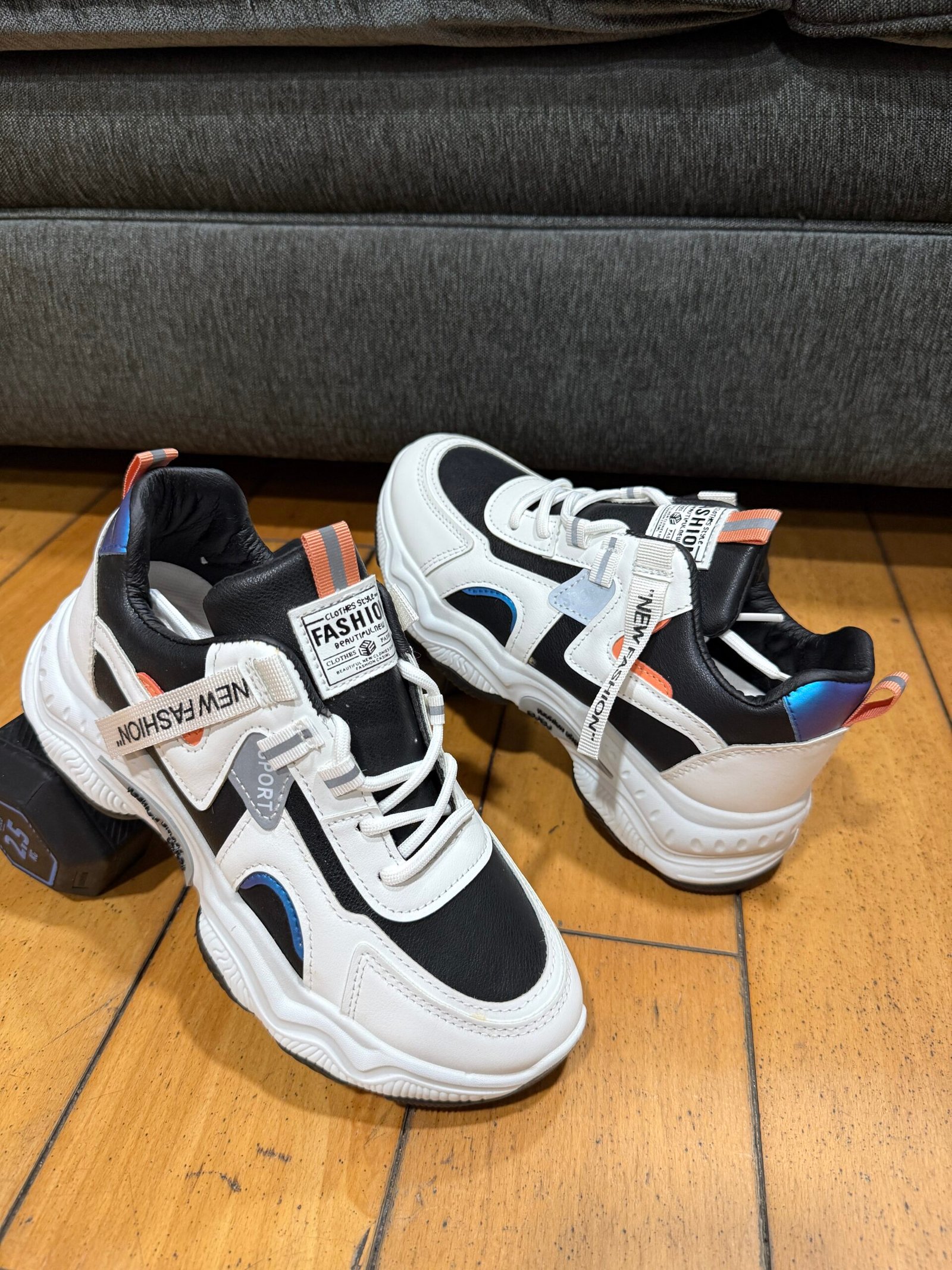 Sneaker
